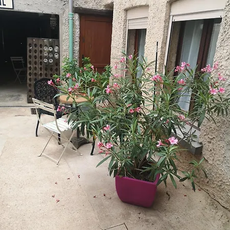 Au Terminus Apartment